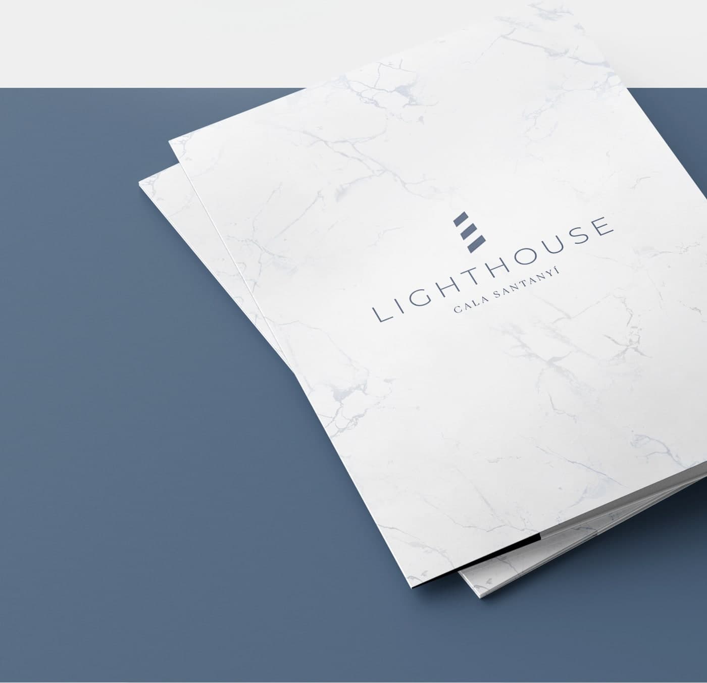 Portadas del dossier en papel efecto mármol con el logotipo