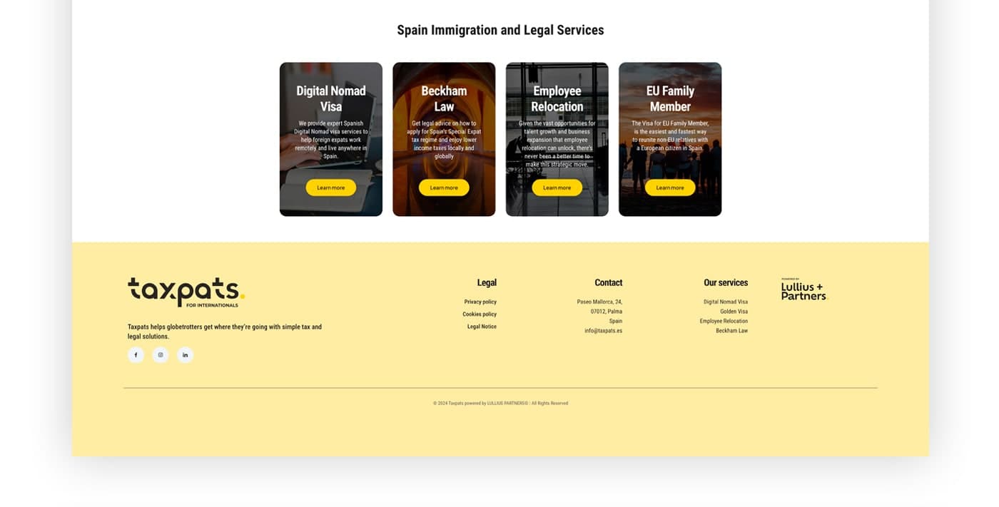 Tarjetas de servicios de inmigración como Digital Nomad Visa y Beckham Law sobre fotografías oscuras