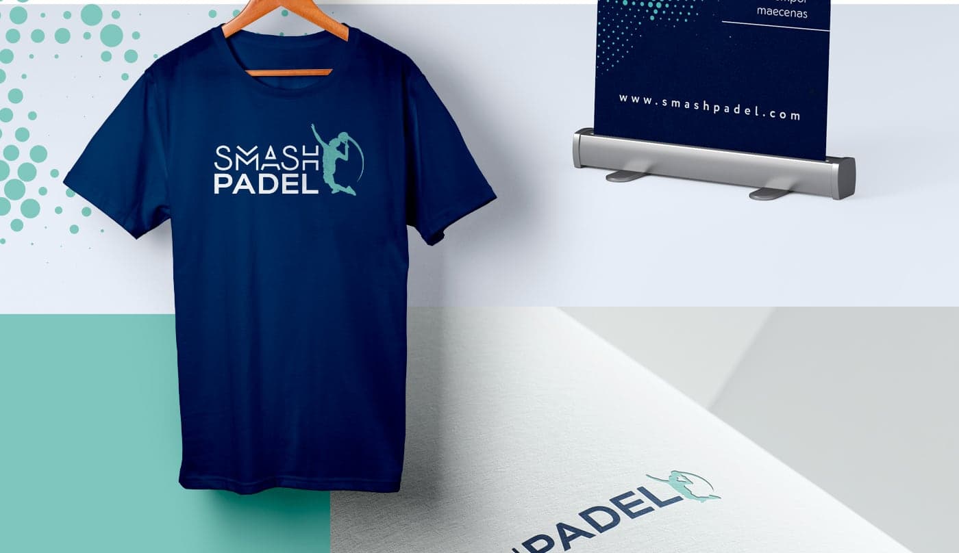 Maqueta de samarreta blau marí, roll-up i papereria amb el logotip