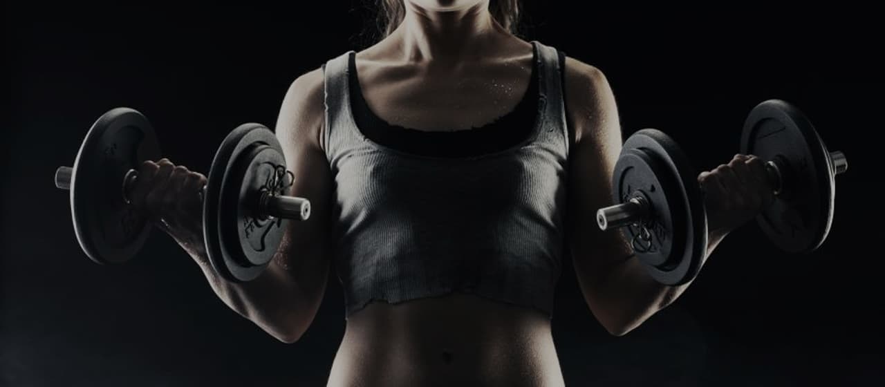 Un gimnasio no entrena cuerpos, forja actitud.